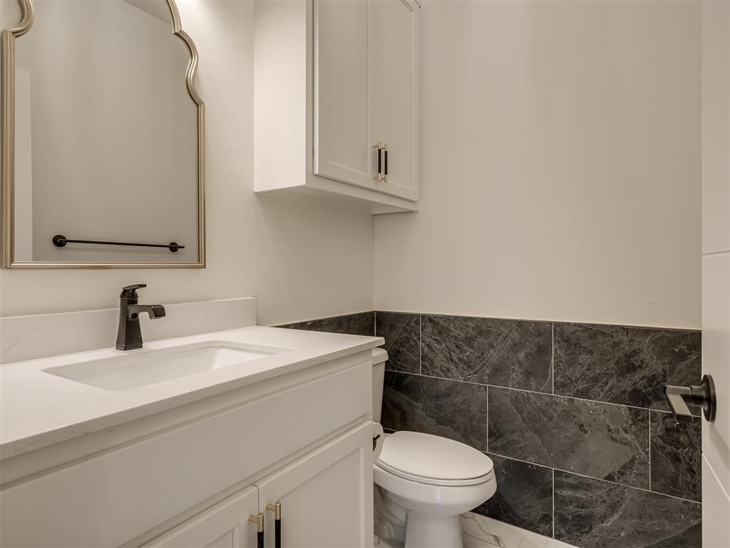 1117 Falls Bridge Court Property Photo 38