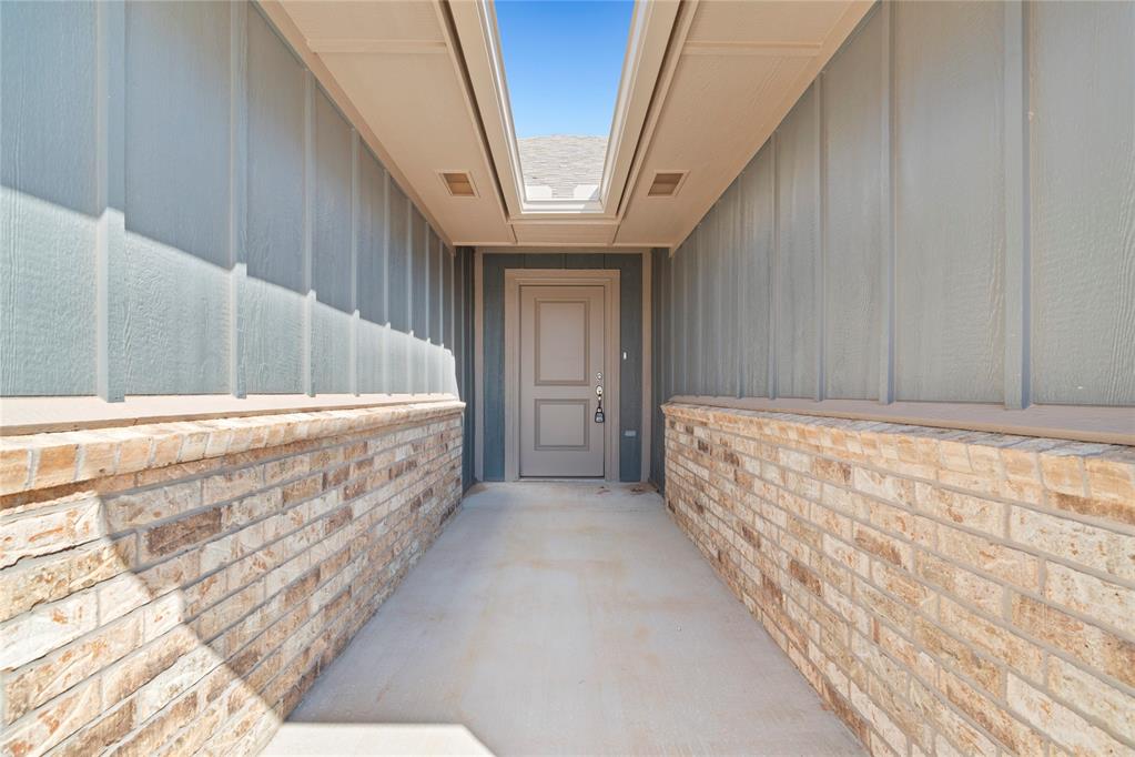 1934 Olive Avenue Property Photo 5