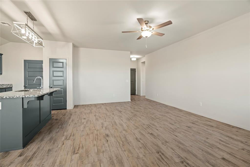 1934 Olive Avenue Property Photo 8