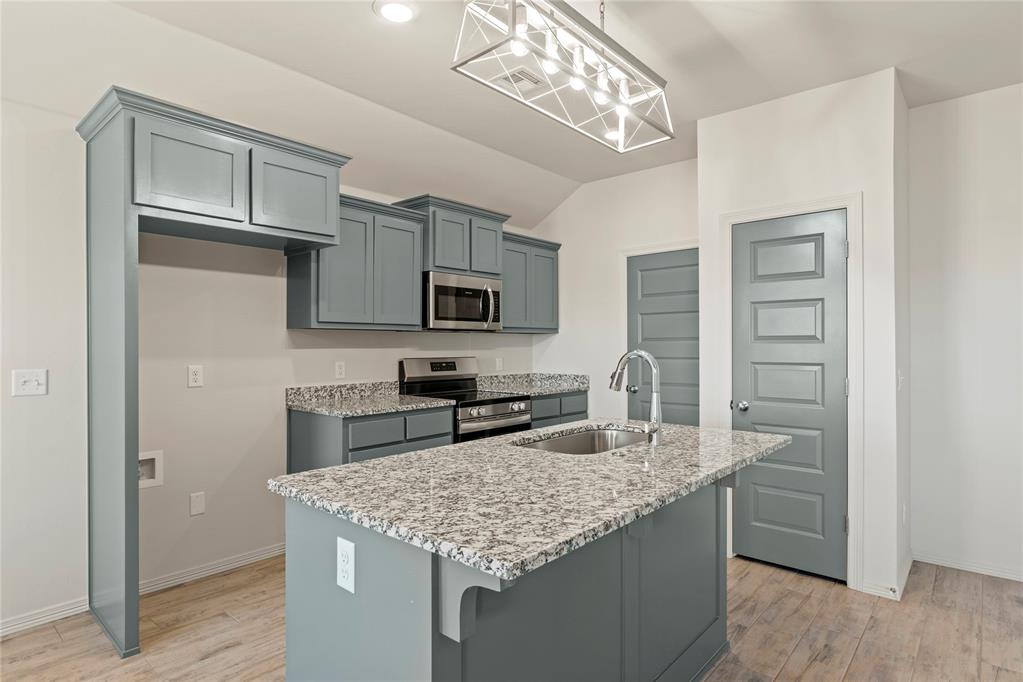 1934 Olive Avenue Property Photo 9