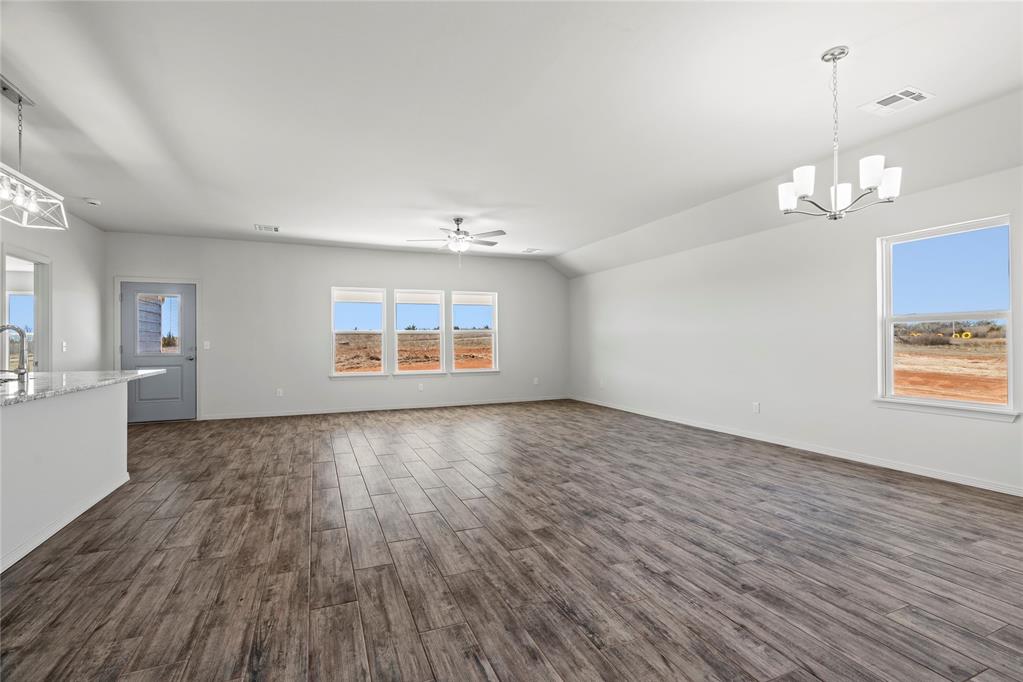 1935 Olive Avenue Property Photo 6