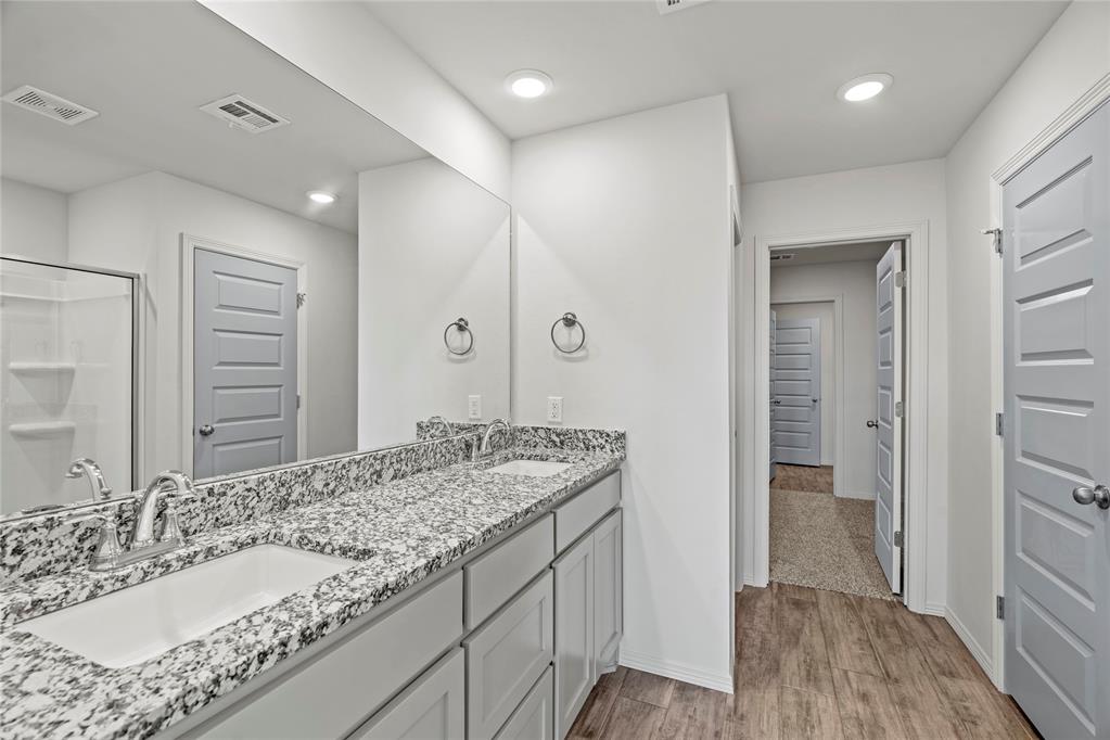 1935 Olive Avenue Property Photo 13