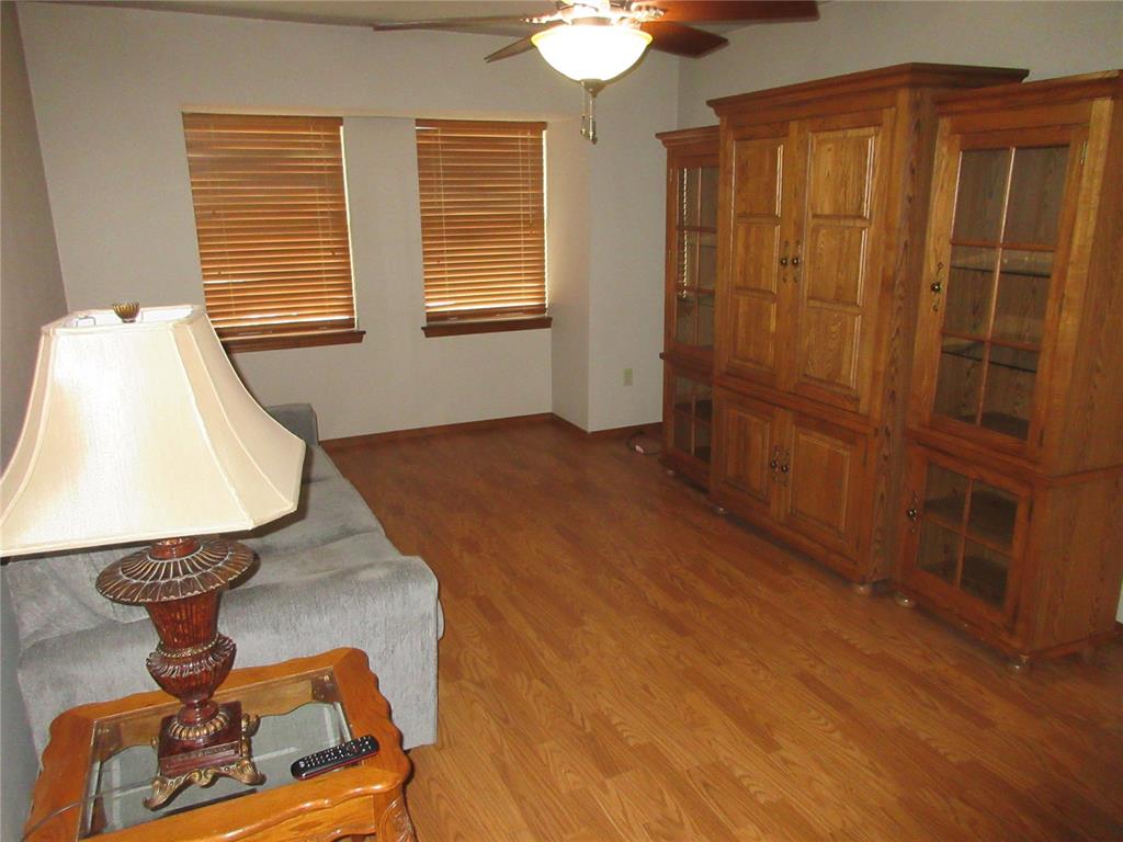 706 N 4th Street Property Photo 4
