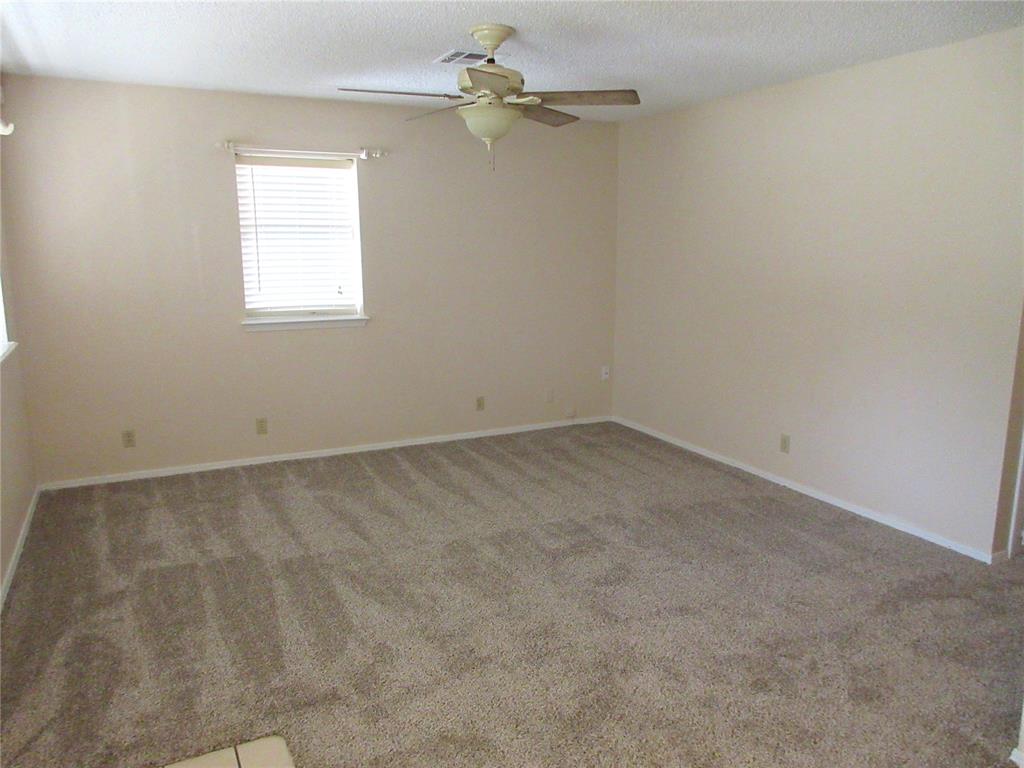 706 N 4th Street Property Photo 9
