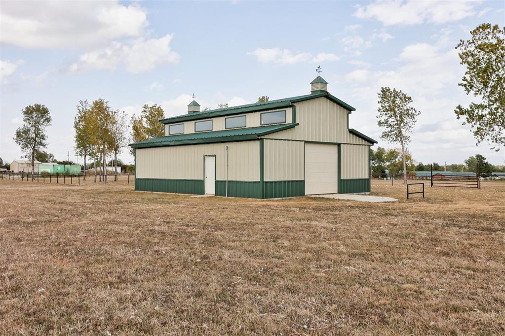 104 Mockingbird Lane Property Photo 9