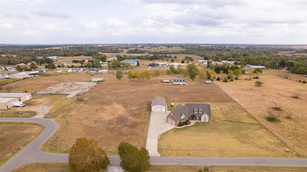 104 Mockingbird Lane Property Photo 15