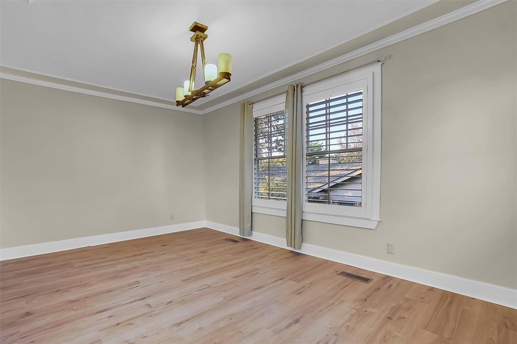 603 N College Street Property Photo 18
