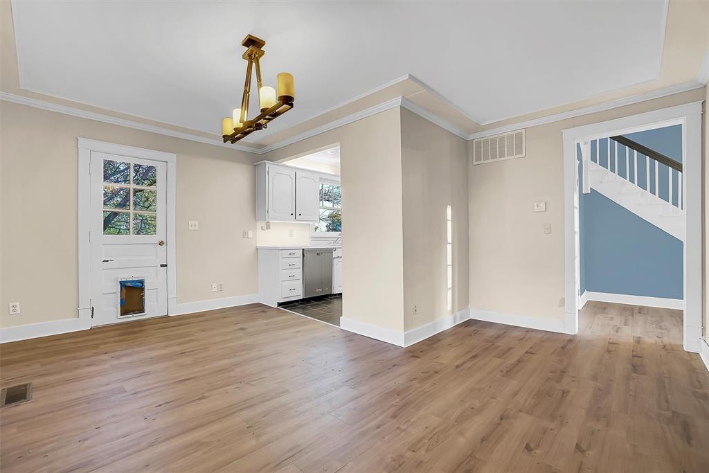 603 N College Street Property Photo 19