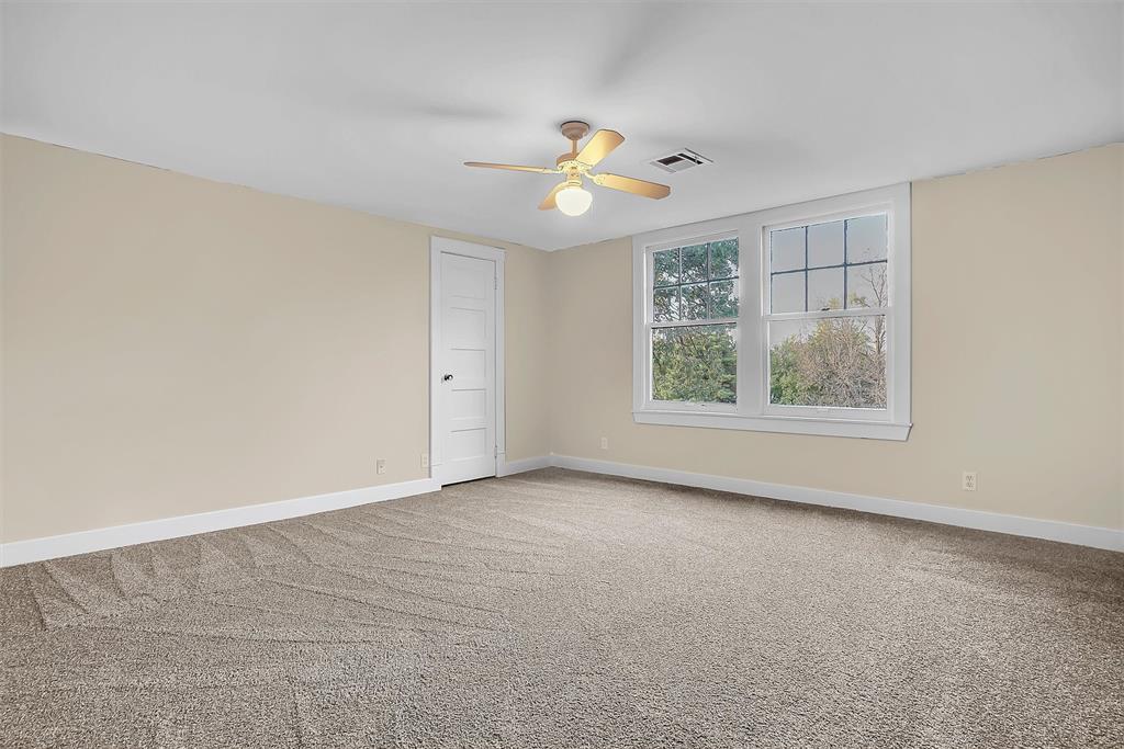 603 N College Street Property Photo 20