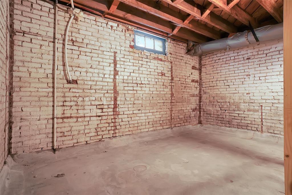 603 N College Street Property Photo 39