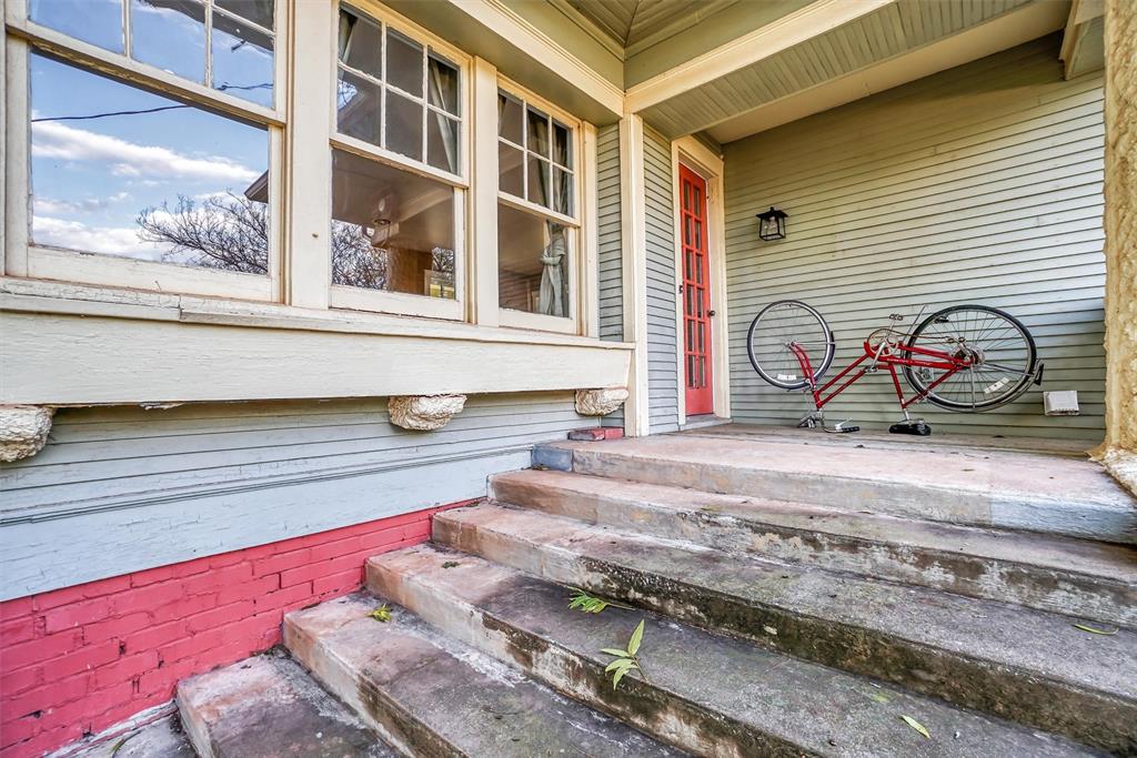 603 N College Street Property Photo 40