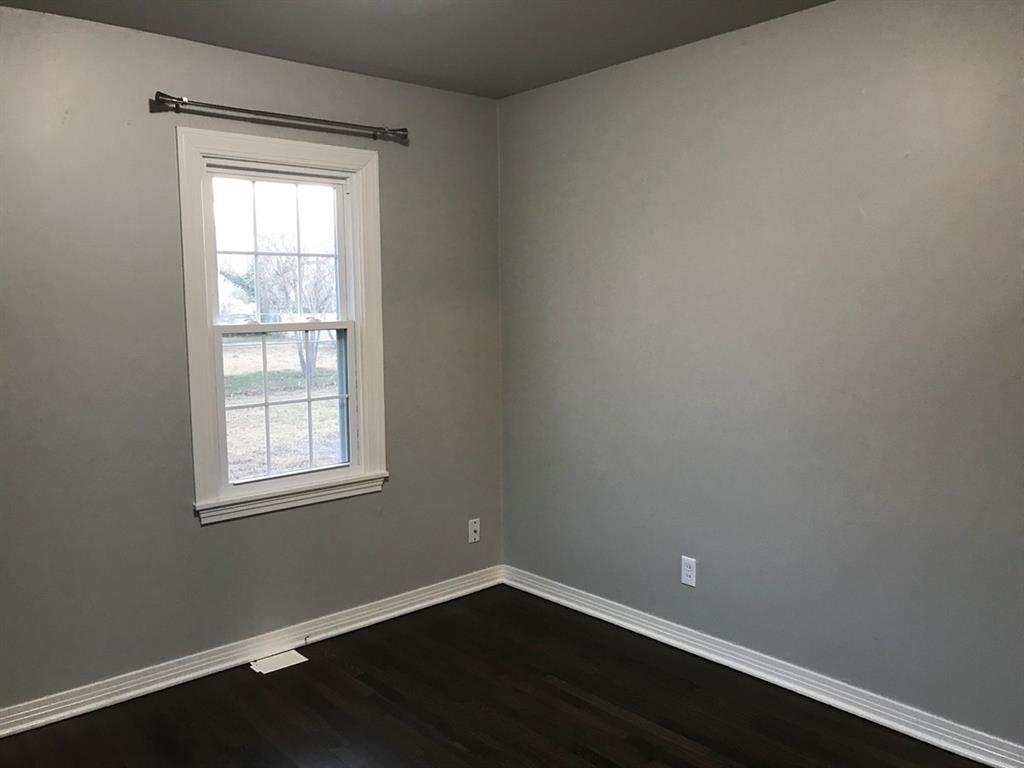 1624 Oxford Way Property Photo 14