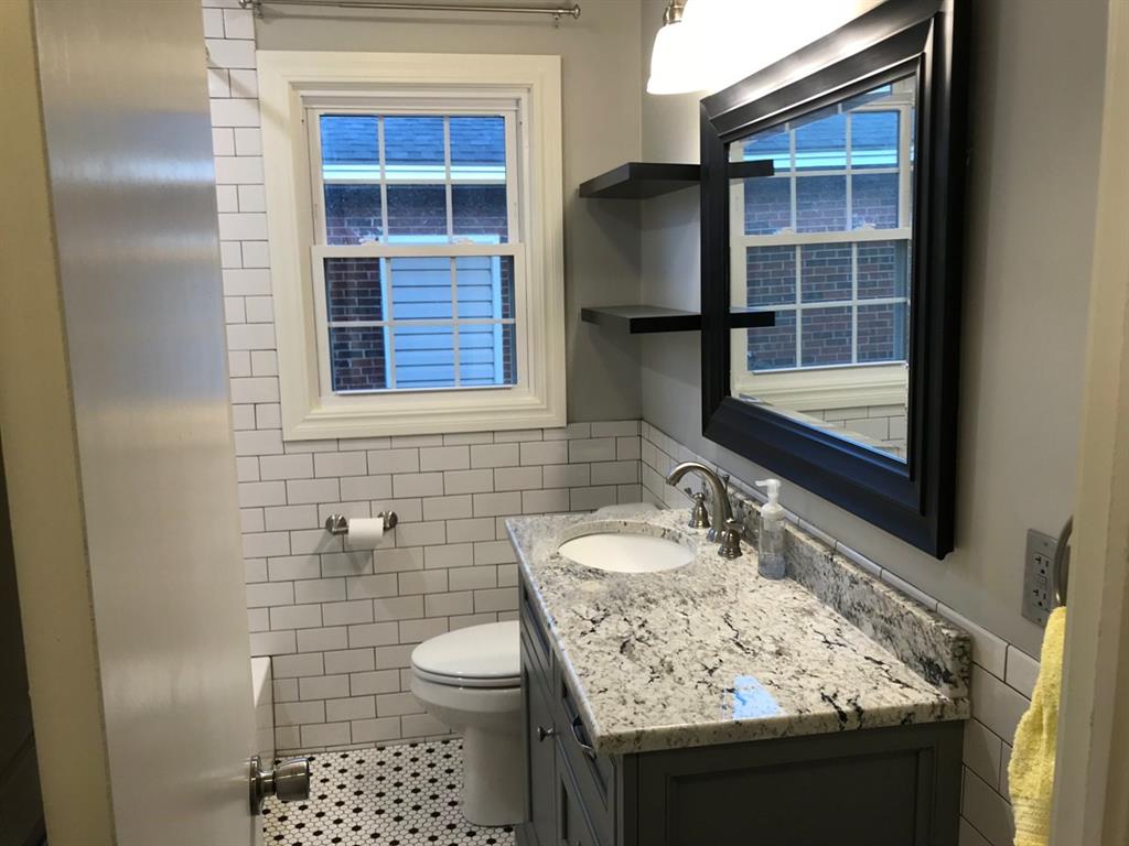 1624 Oxford Way Property Photo 16
