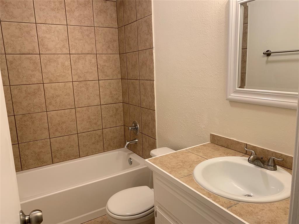 999 N 5th Street Property Photo 7