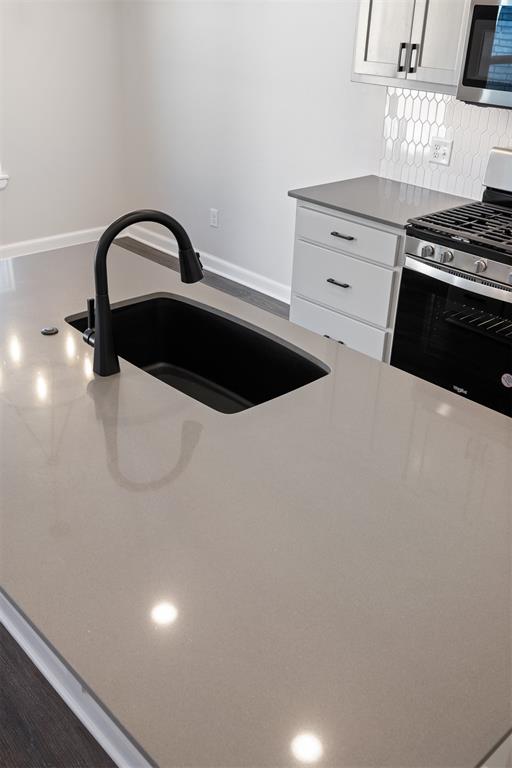 318 Park Lane Property Photo 10