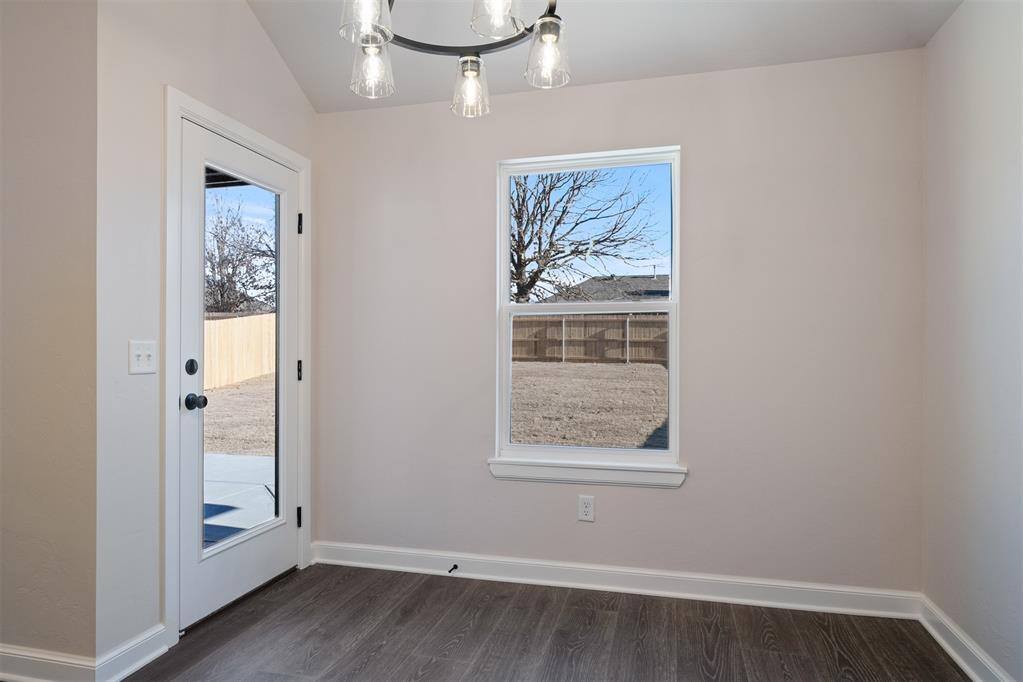 318 Park Lane Property Photo 15