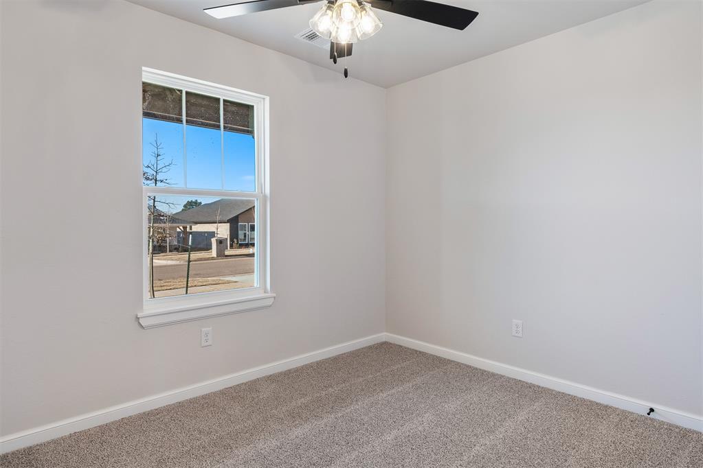 318 Park Lane Property Photo 17