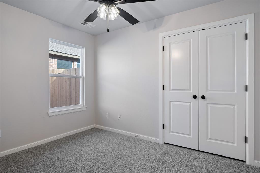 318 Park Lane Property Photo 22