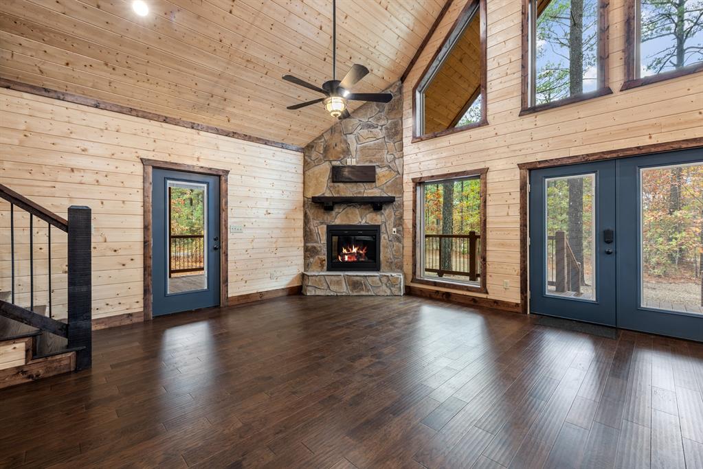 28 Xtreme Lane Property Photo 5