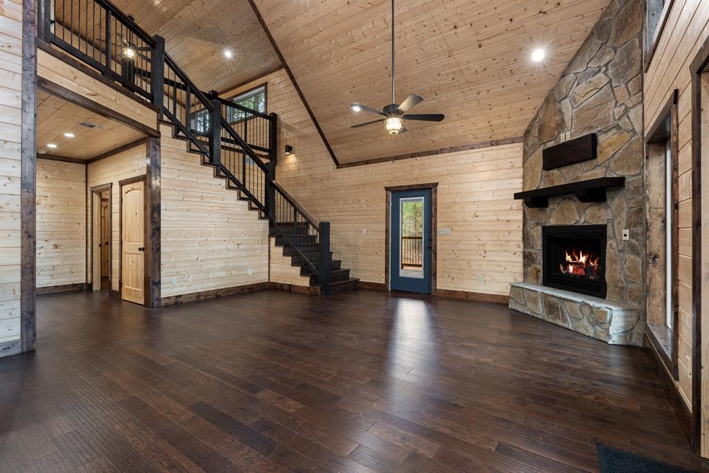 28 Xtreme Lane Property Photo 6
