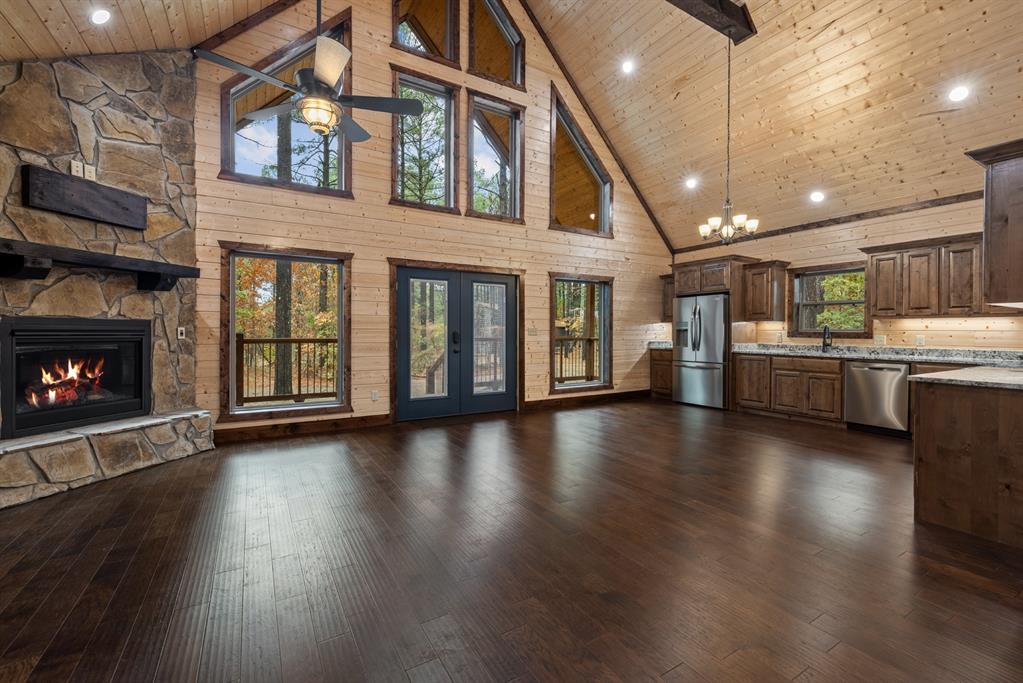 28 Xtreme Lane Property Photo 8