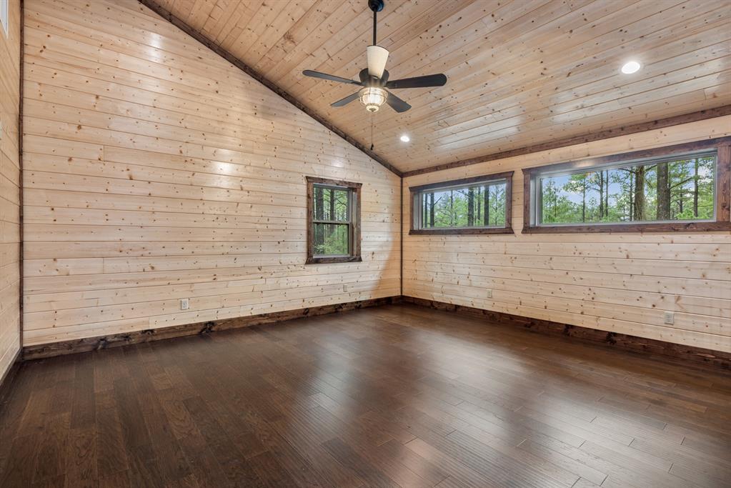 28 Xtreme Lane Property Photo 13