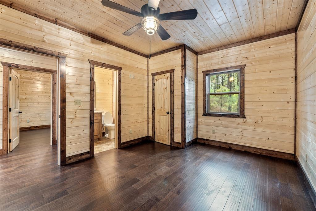 28 Xtreme Lane Property Photo 14