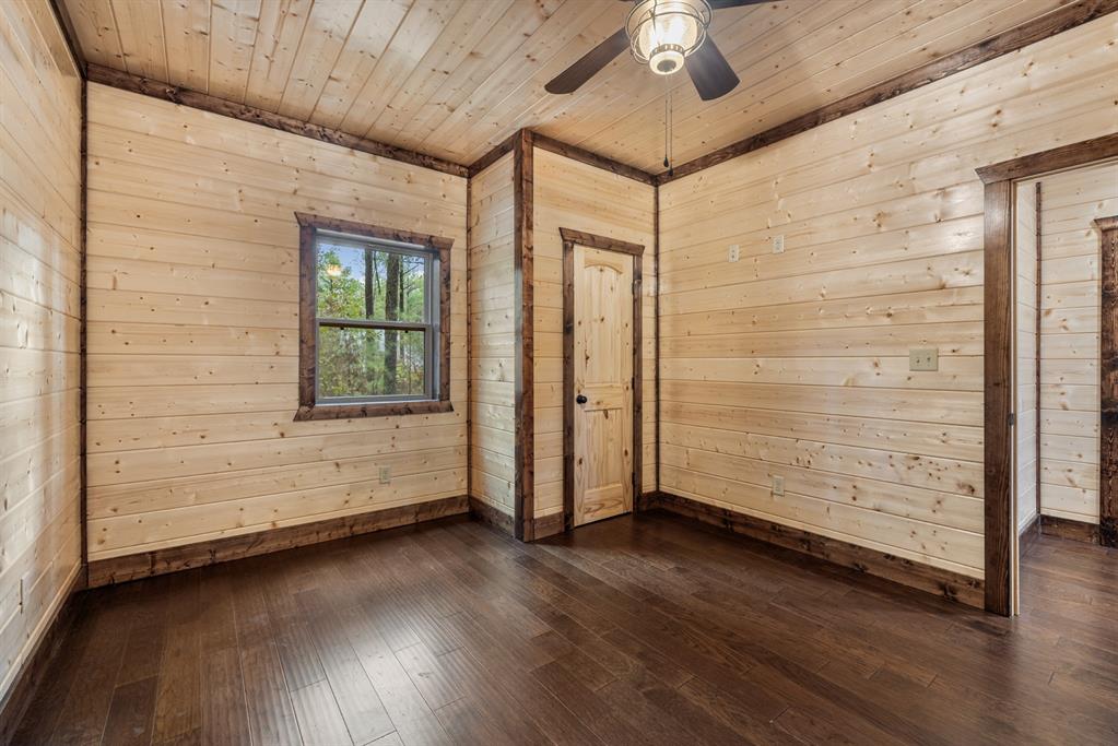 28 Xtreme Lane Property Photo 17