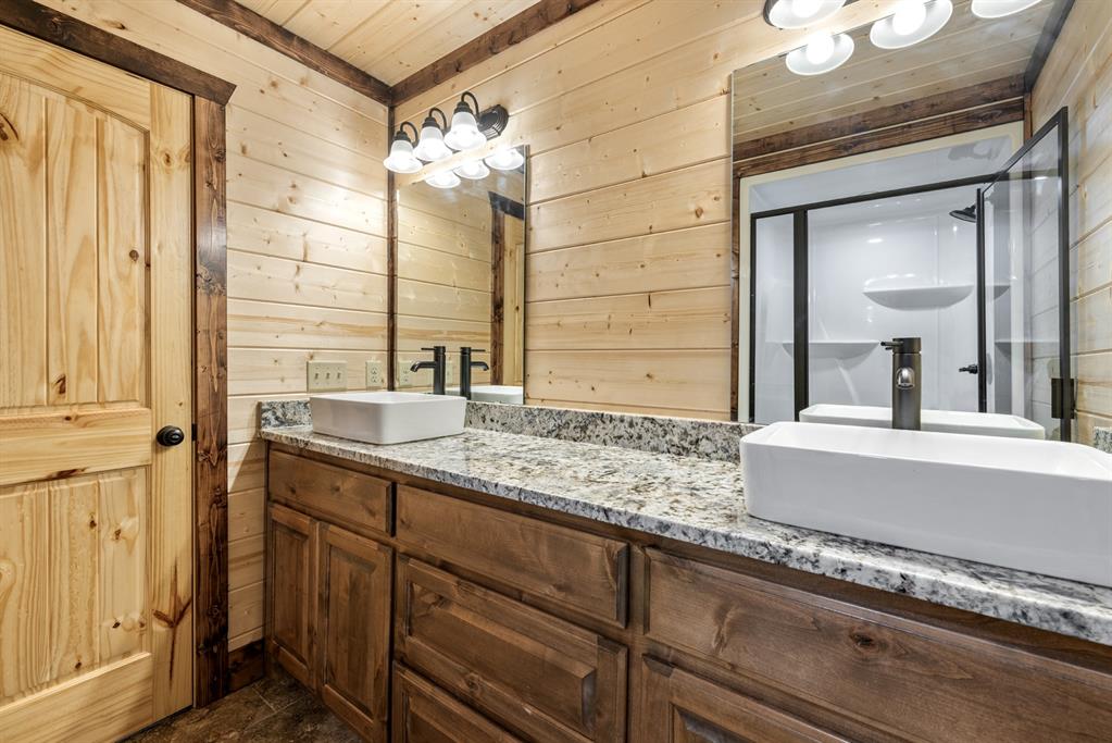 28 Xtreme Lane Property Photo 22