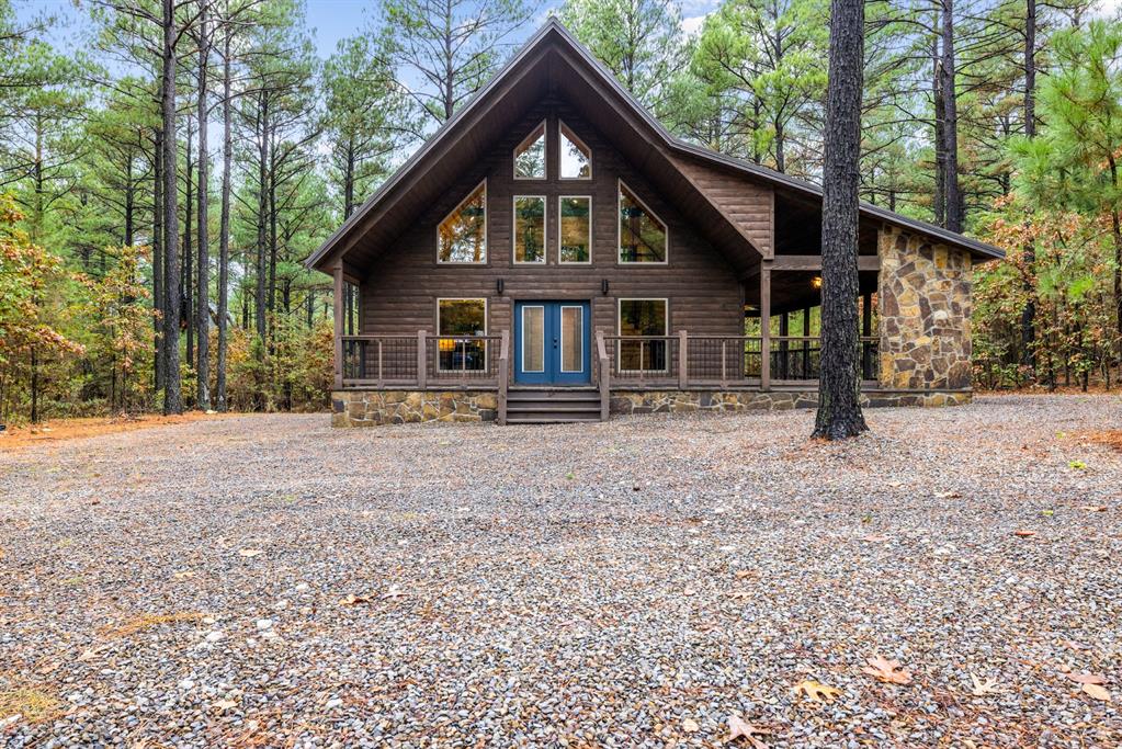 111 Xtreme Lane Property Photo 2