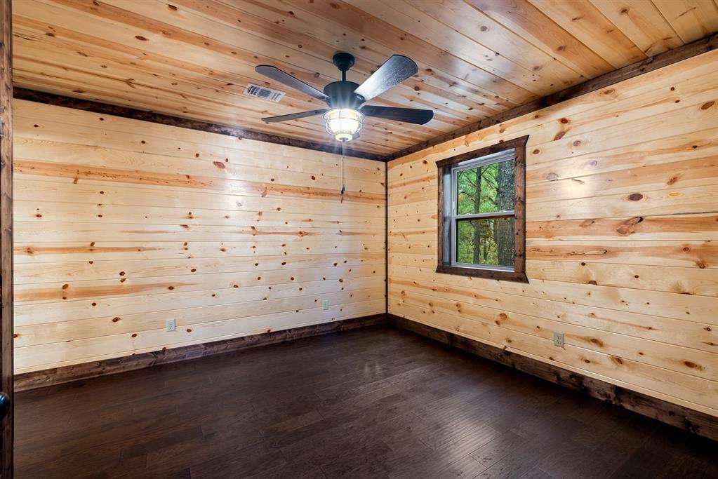 111 Xtreme Lane Property Photo 22