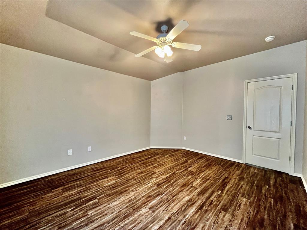 1906 Bradford Cir Property Photo 19