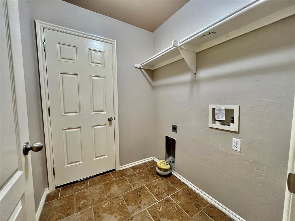 1906 Bradford Cir Property Photo 20