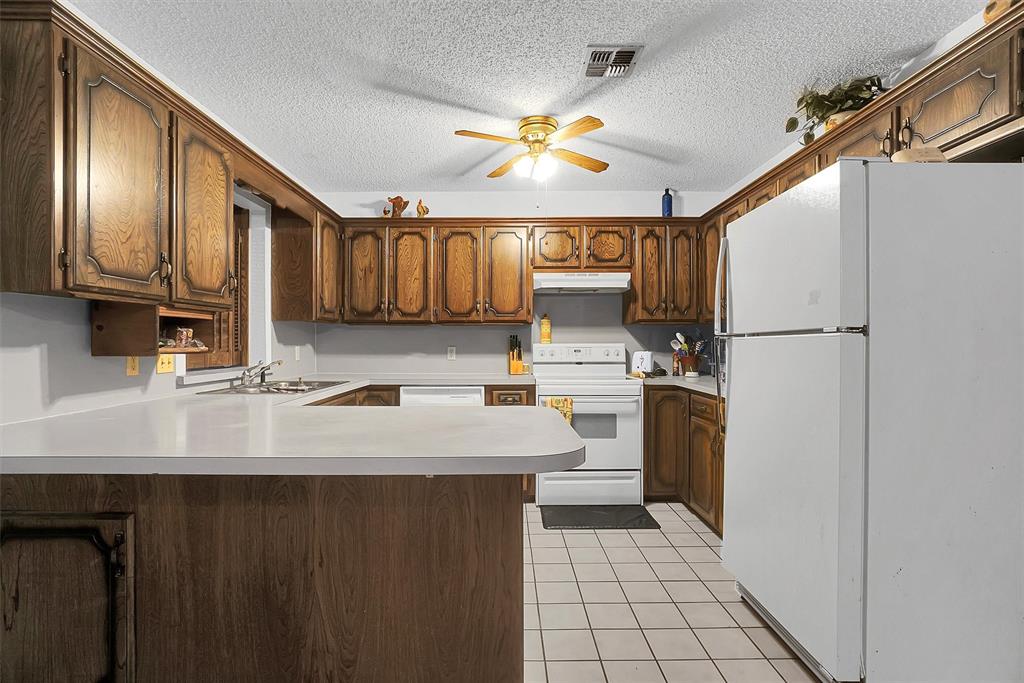 2113 Morgandee Lane Property Photo 8