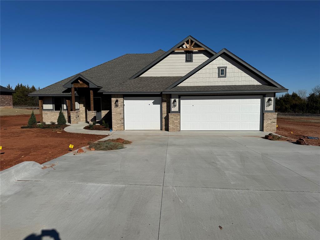 2800 Juneberry Lane Property Photo 3