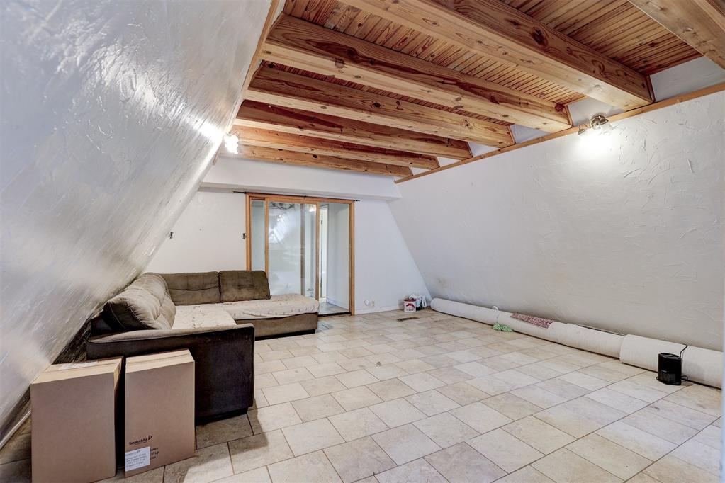 3601 Oakbriar Drive Property Photo 11