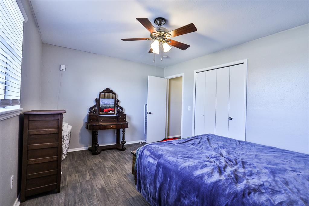 2727 S Charles Drive Property Photo 17