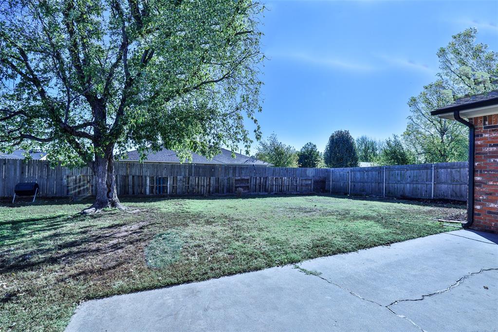 2727 S Charles Drive Property Photo 26