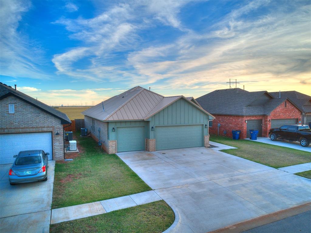 1209 Alpine Court Property Photo 3