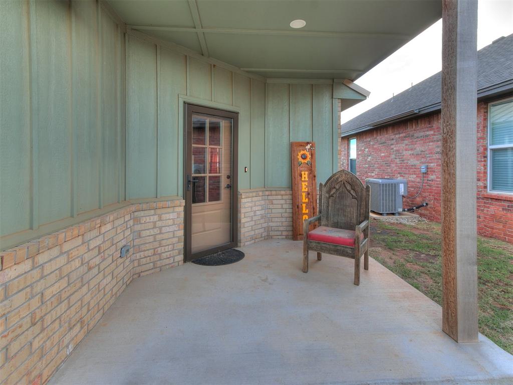 1209 Alpine Court Property Photo 9