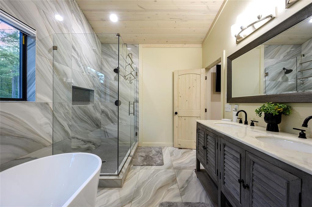 119 Secluded Circle Property Photo 33