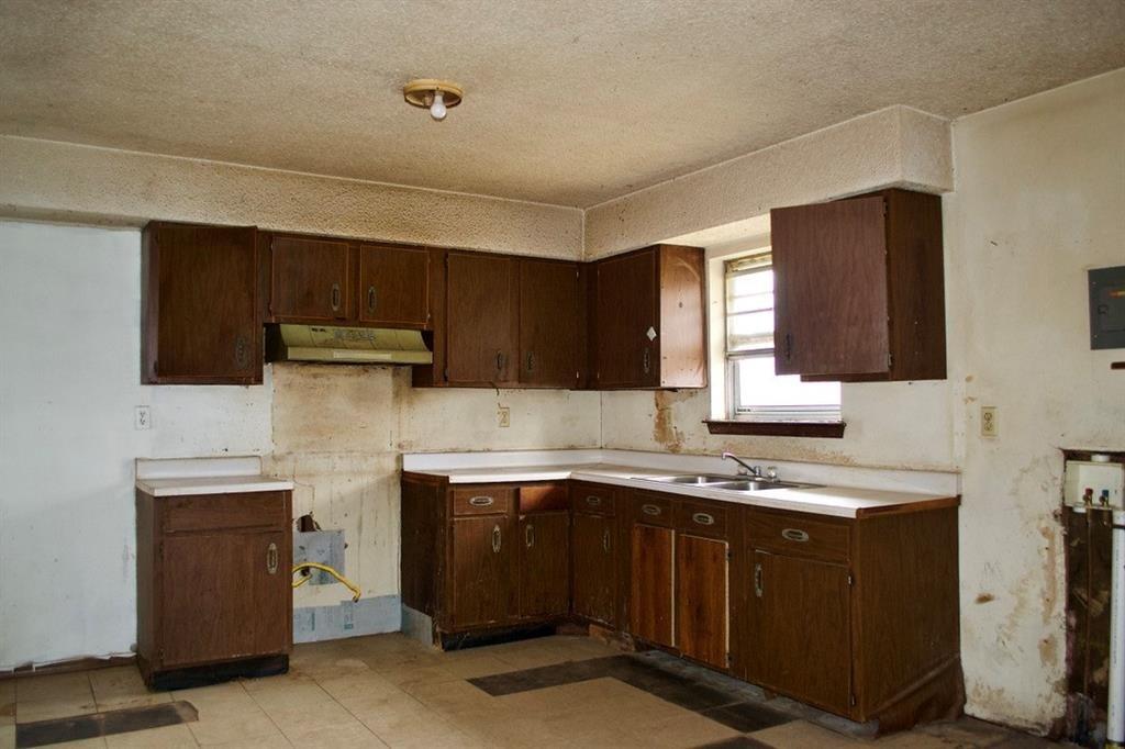 727 N Park Avenue Property Photo 4
