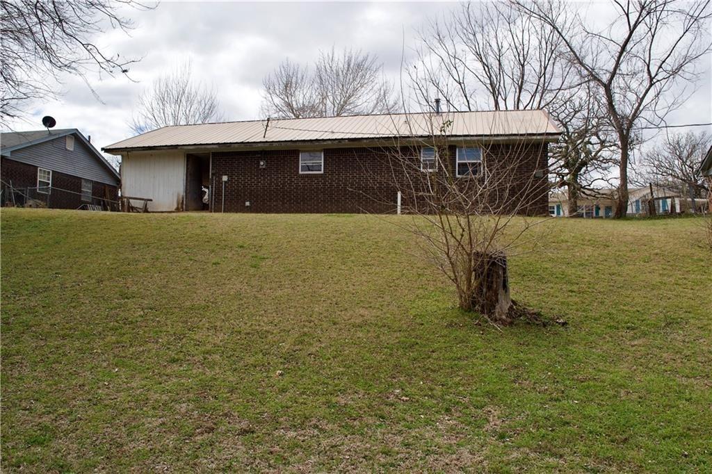 727 N Park Avenue Property Photo 6