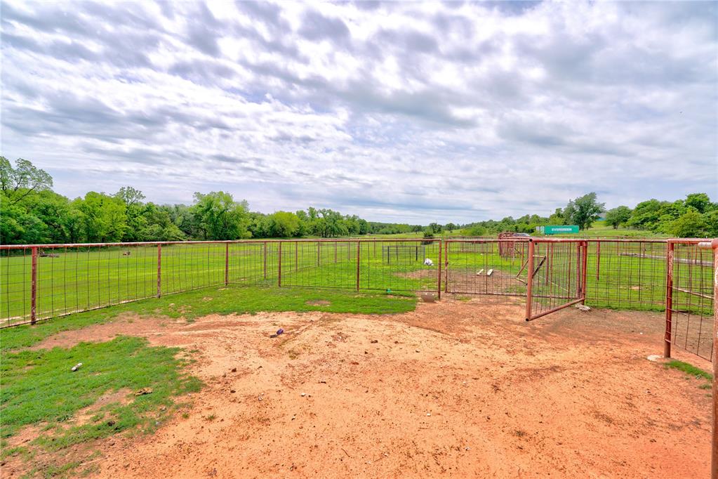 13800 E Maguire Road Property Photo 49