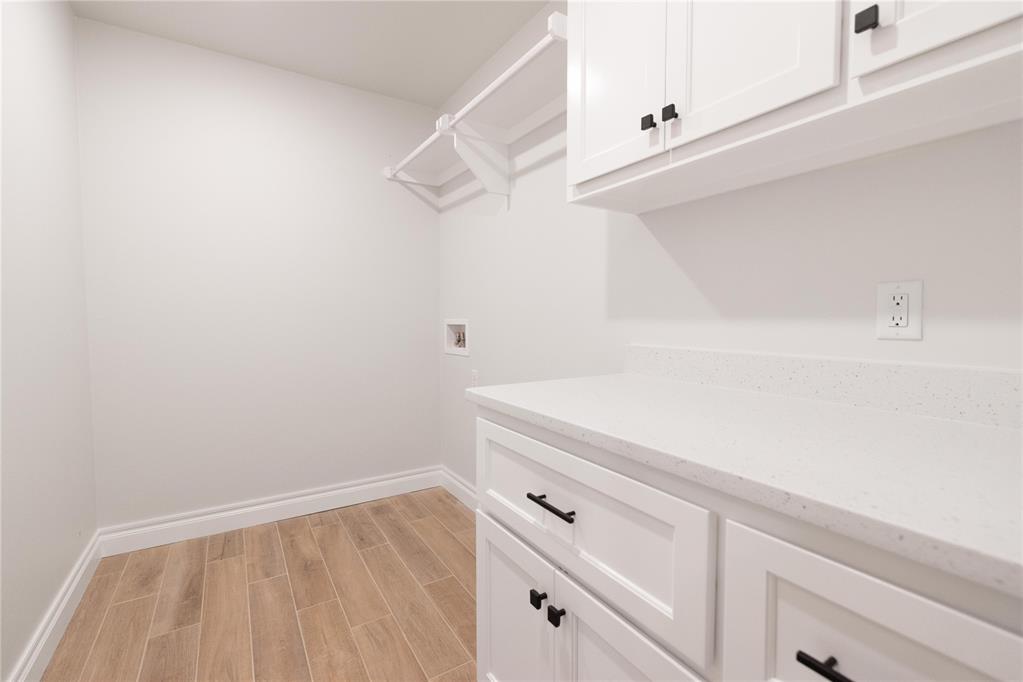 8309 Mountain Oak Drive Property Photo 21