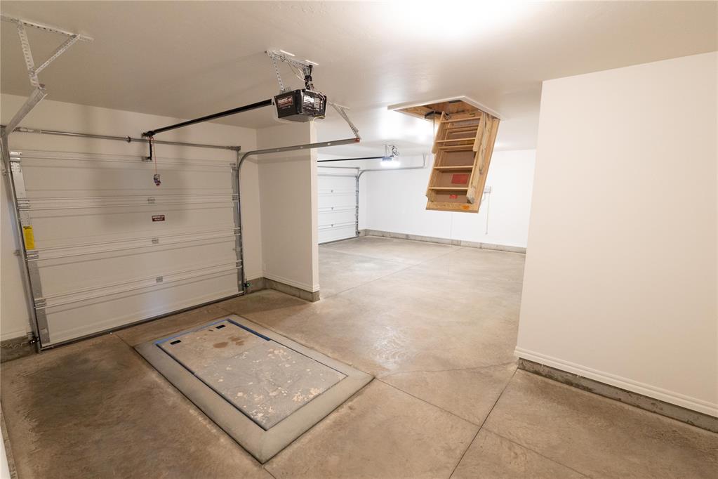 8309 Mountain Oak Drive Property Photo 23
