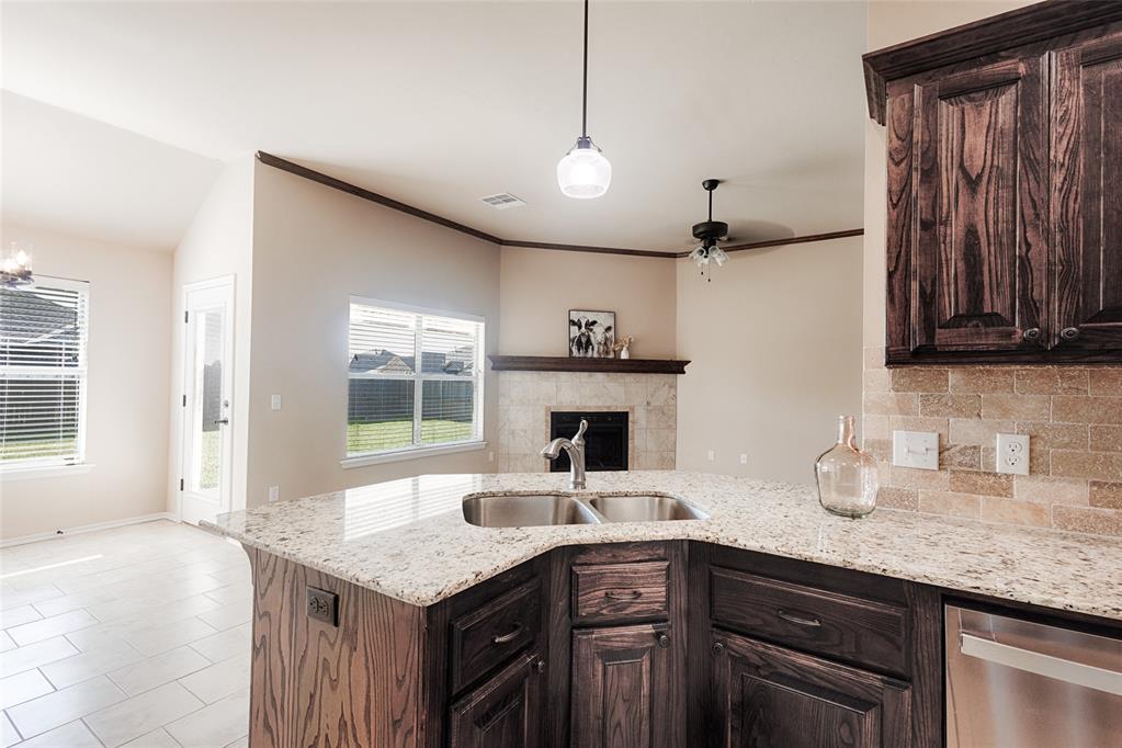 4536 Oasis Court Property Photo 10
