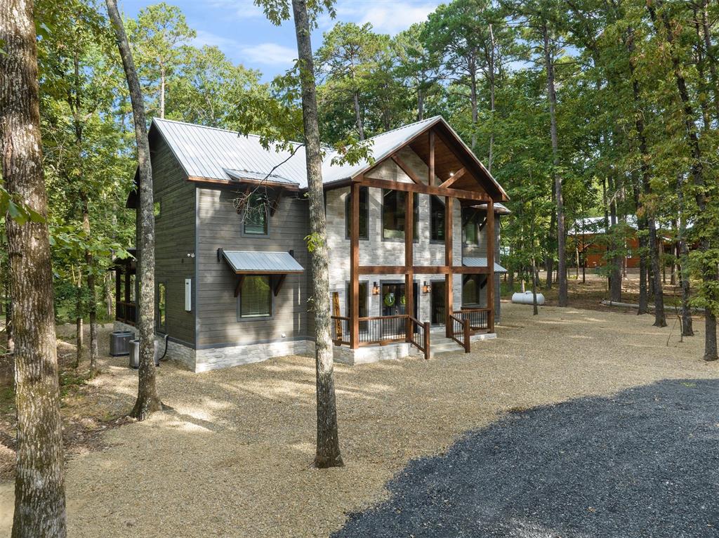 655 PINE MEADOW Lane Property Photo 1