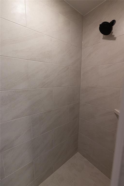 3308 Courtney Creek Drive Property Photo 15