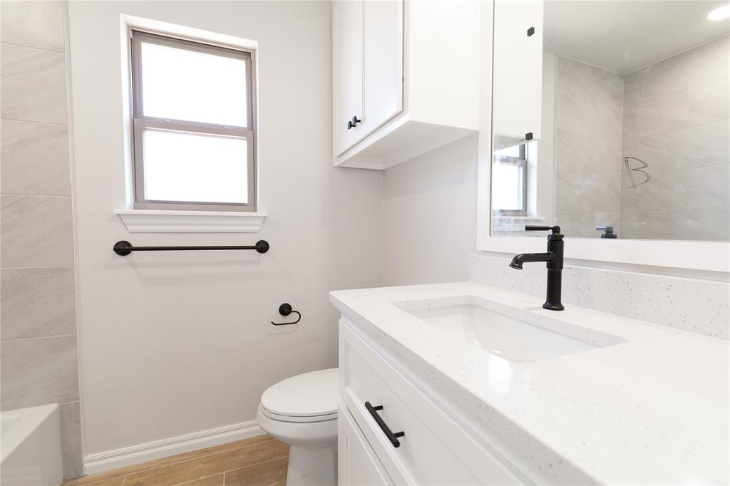 3308 Courtney Creek Drive Property Photo 21